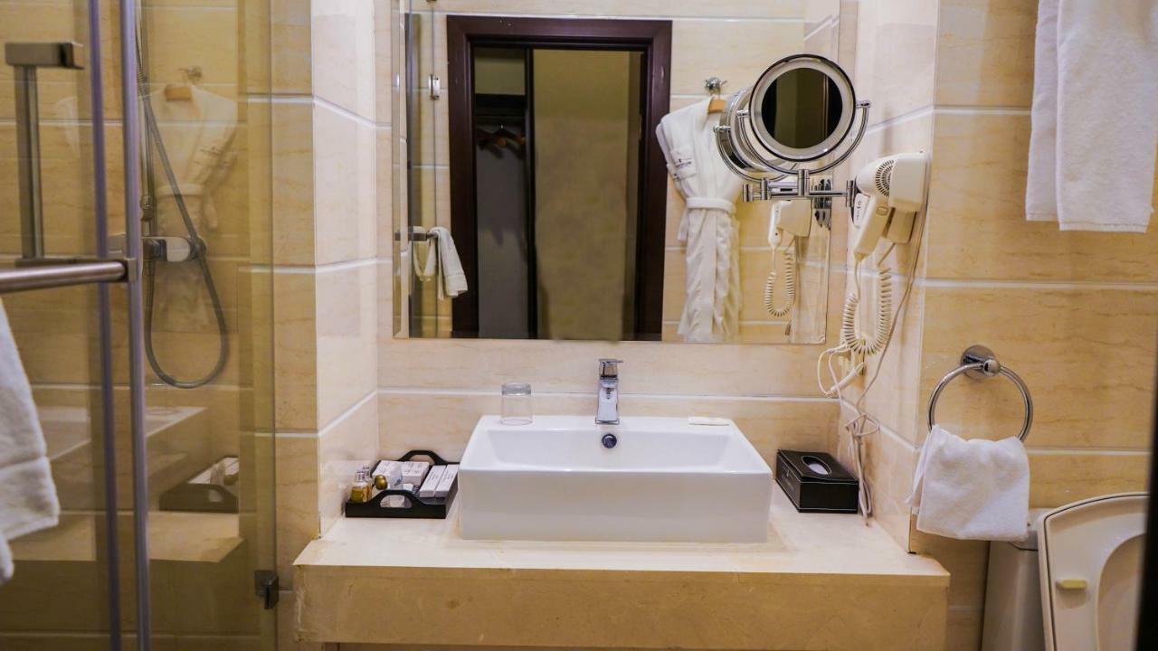 Jelsominohotel Астана Екстериор снимка