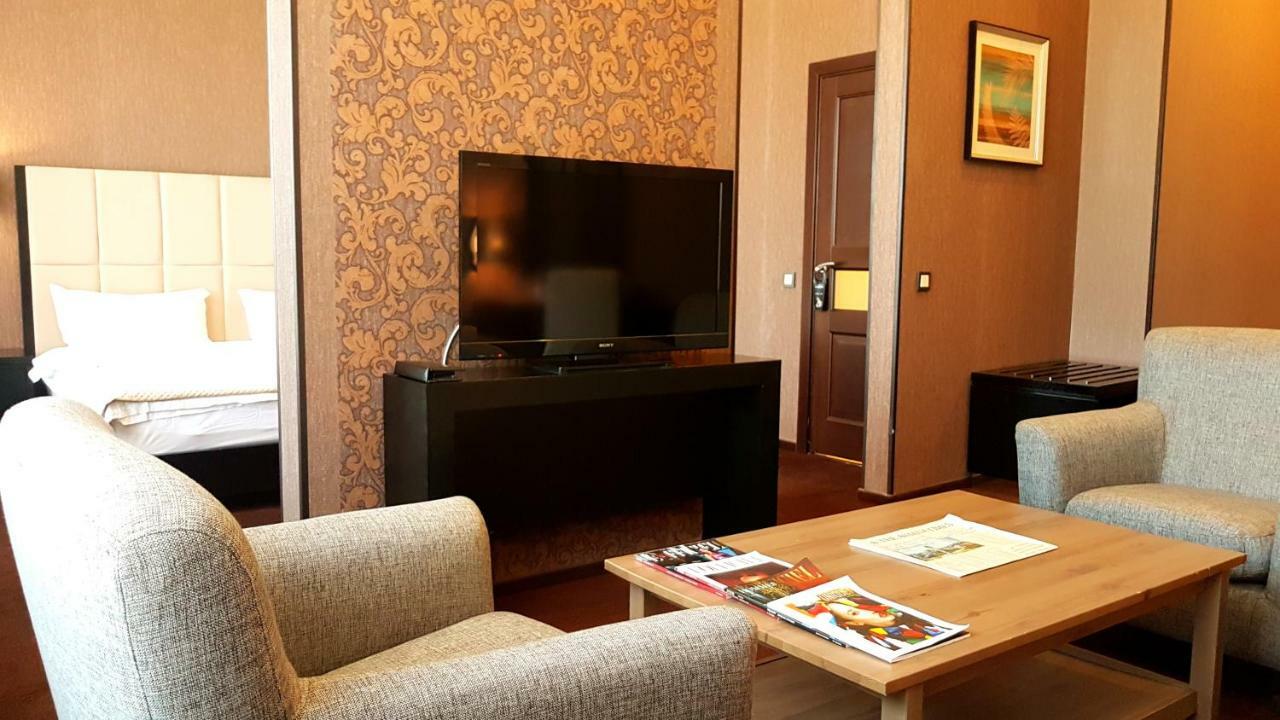 Jelsominohotel Астана Екстериор снимка